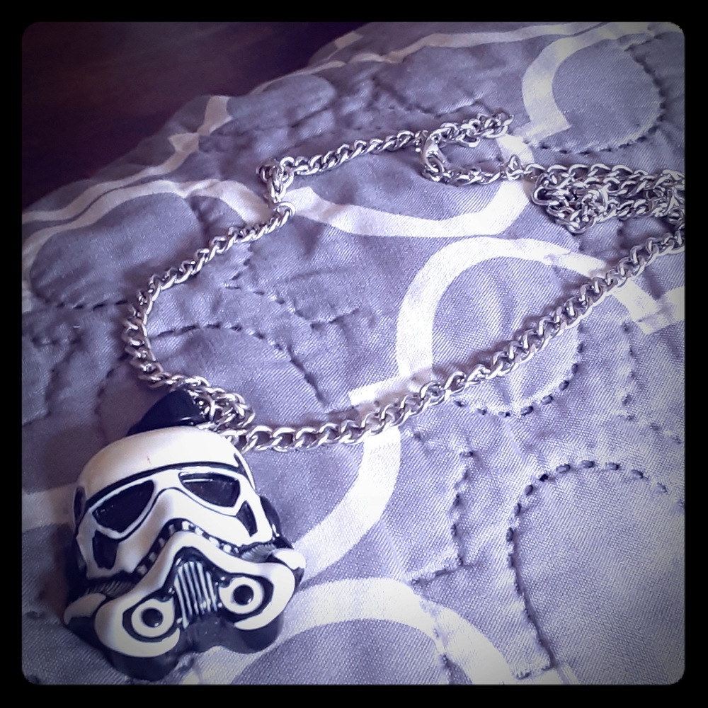 STAR WARS  STORMTROOPERS NECKLACE